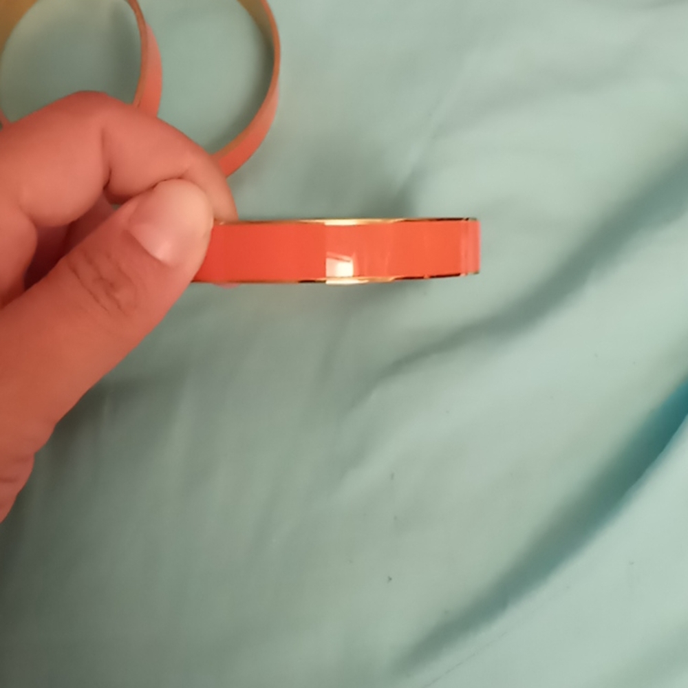 Orange bracelets - Picture 2 of 4